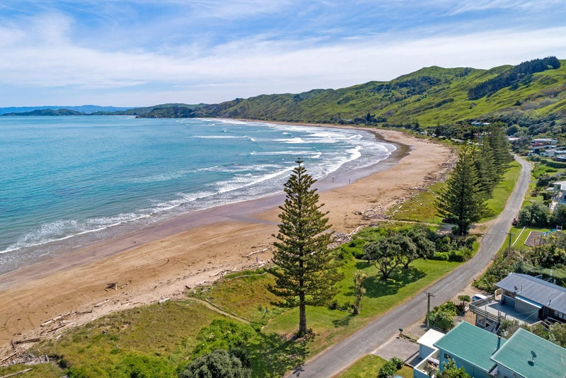38 Makorori Beach Road, Gisborne - Carousel 41