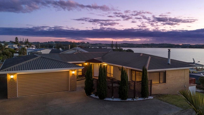 155 Omaha Drive, Warkworth - Carousel 1