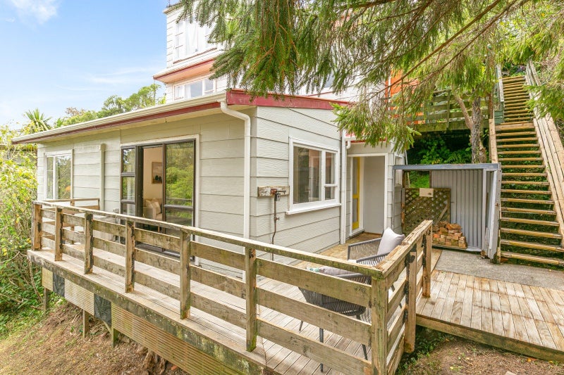 72C Black Rock Road, Newlands, Wellington - Carousel 2