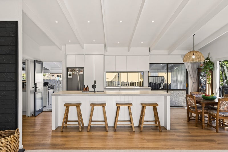 14 Loisel Street, Riverdale, Gisborne - Carousel 2