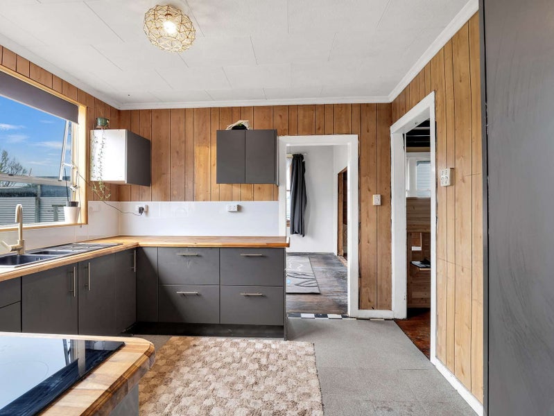 14 London Street, Aramoho, Whanganui - Carousel 2