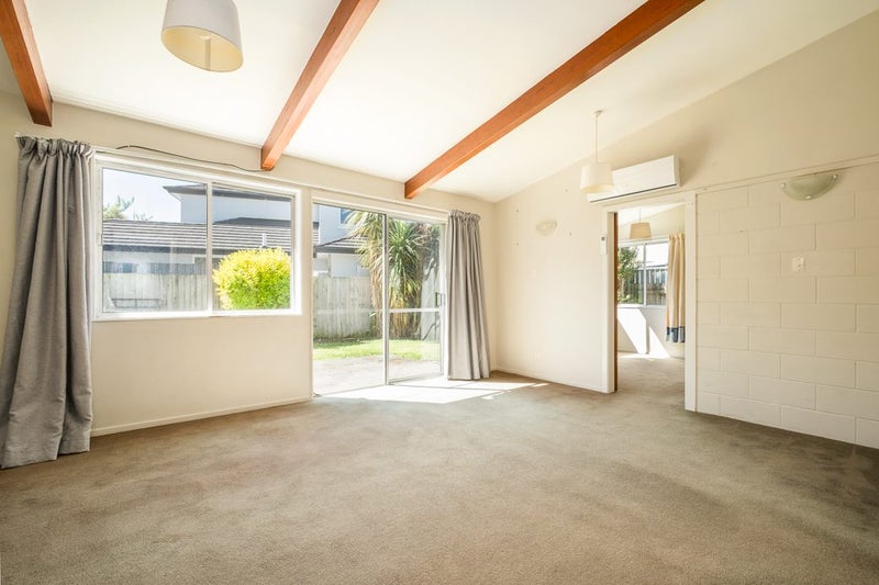 2/151 Centaurus Road, Saint Martins, Christchurch - Carousel 2