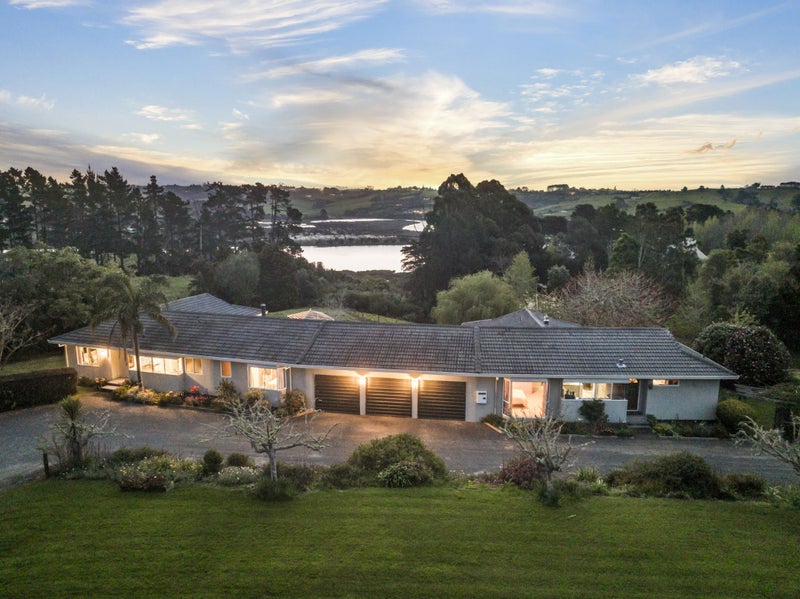 106 Potts Road, Howick - Carousel 1