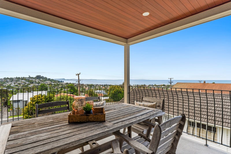 9A Brightside Road, Stanmore Bay, Whangaparaoa - Carousel 1