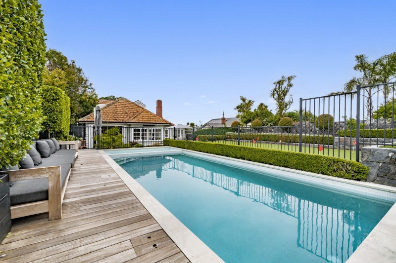 62 Disraeli Street, Epsom, Auckland - Carousel 1