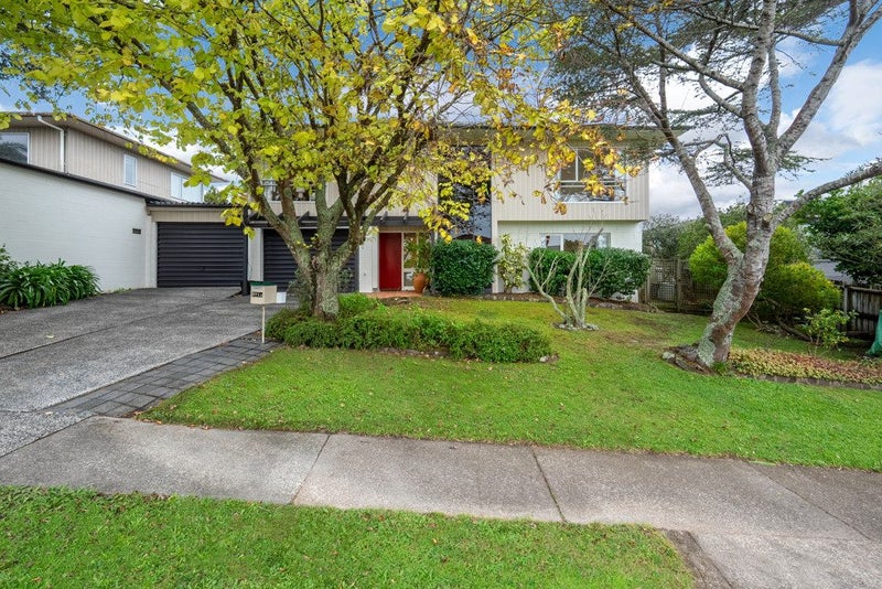 2/371 East Coast Road, Mairangi Bay, Auckland - Carousel 1