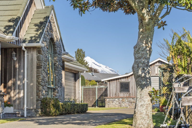 95A Barrett Road, Whalers Gate, New Plymouth - Carousel 1