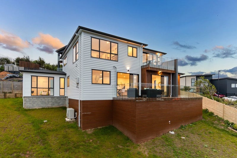 14 Ringi Lane, Orewa, Orewa - Carousel 43