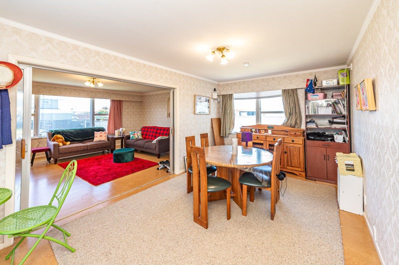 7 Lindsey Crescent, Springvale, Whanganui - Carousel 2