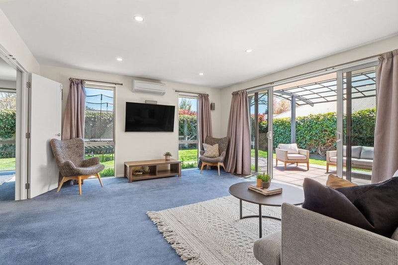 67 Howards Drive, Lake Hayes, Queenstown - Carousel 2