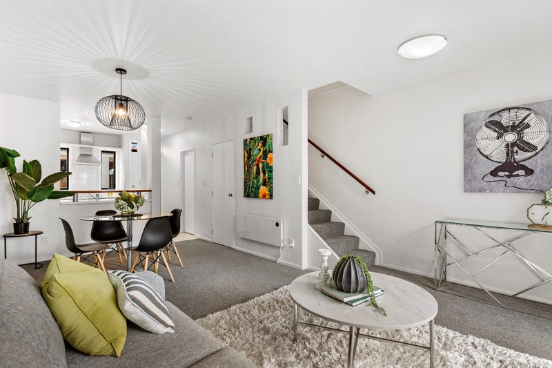 17/21 Armoy Drive, East Tamaki, Auckland - Carousel 1