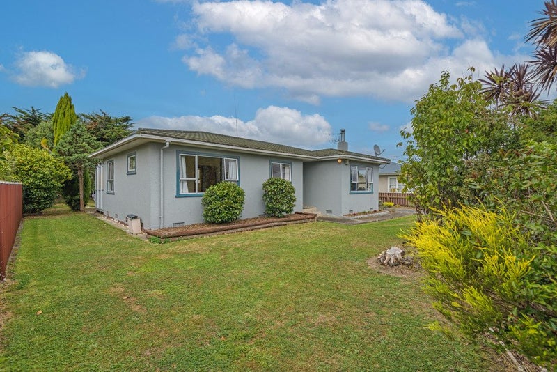 5 Russell Street, Feilding, Feilding - Carousel 1