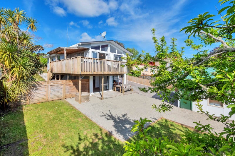 89 Garfield Road, Helensville, Helensville - Carousel 1