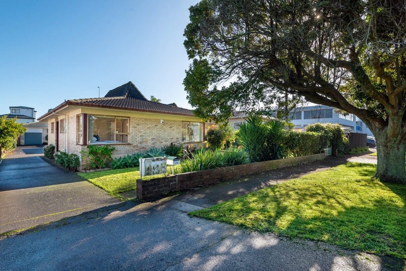1/3 Matai Road, Greenlane, Auckland - Carousel 2