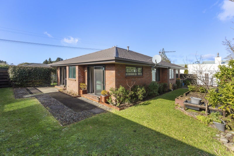 34B Mahoe Street, Inglewood, Inglewood - Carousel 1