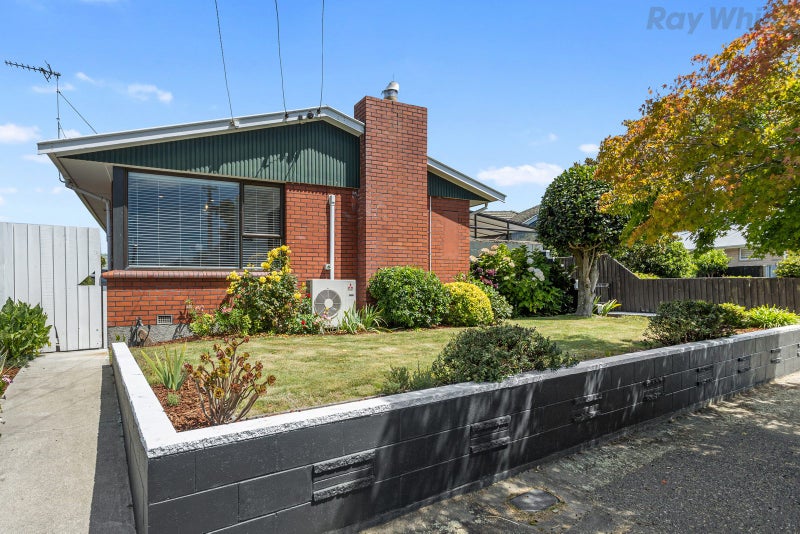 15 Leo Street, Bishopdale, Christchurch - Carousel 16