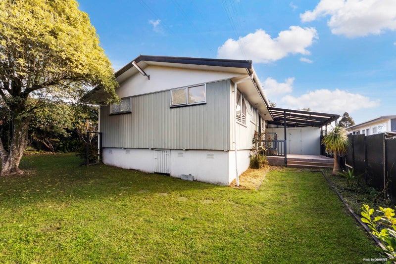 2/34 Reynella Drive, Massey, Auckland - Carousel 12