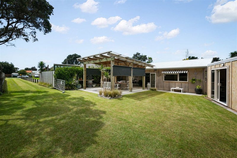 420 Seaforth Road, Katikati - Carousel 1