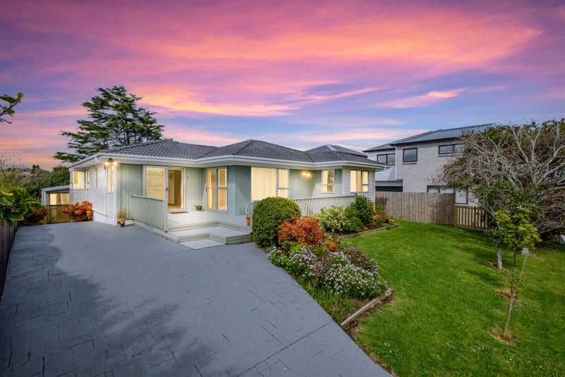 60 Priestley Drive, Bucklands Beach, Auckland - Carousel 1