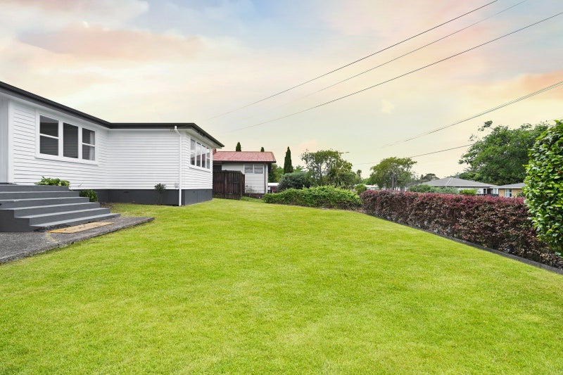 13 Minifie Avenue, Melville, Hamilton - Carousel 2