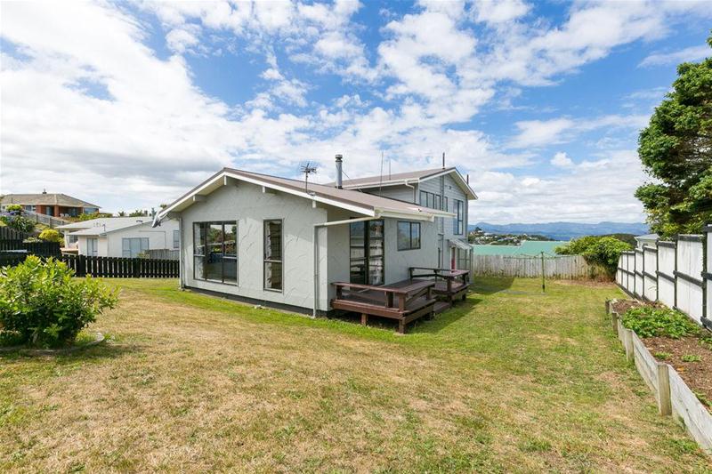 Property Valuation for 8 Cheltenham Terrace, Newlands, Wellington