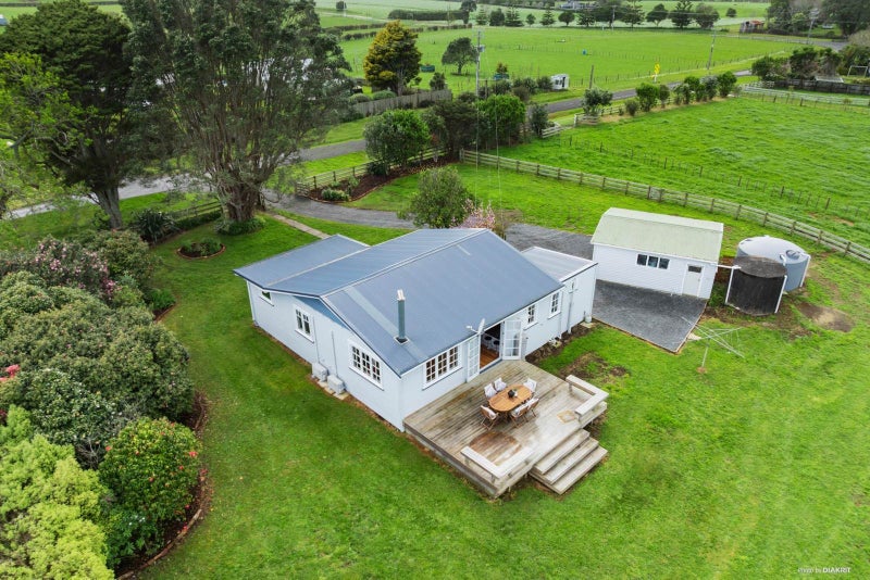 242 Hull Road, Waiuku - Carousel 1