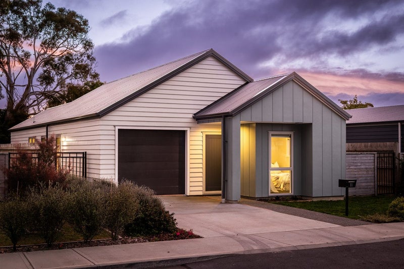 11 Rotoiti Place, Paraparaumu, Paraparaumu - Carousel 1