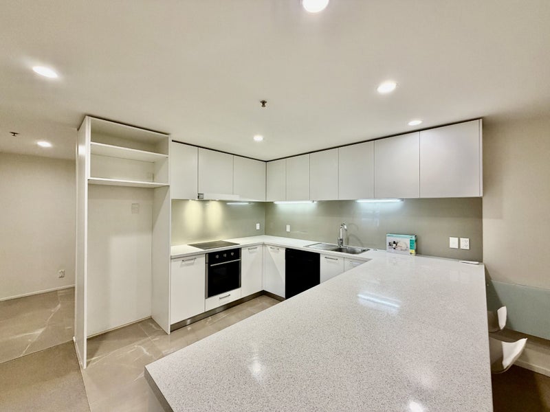 8A/196 Hobson Street, Auckland Central, Auckland - Carousel 2