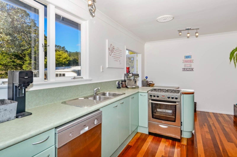 5 Awa Road, Kumeu, Kumeu - Carousel 2