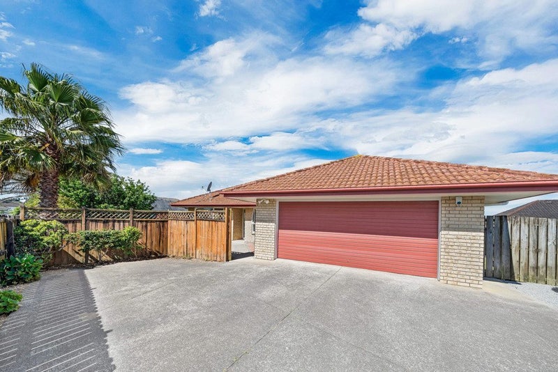 21 Glen Osborne Terrace, Flat Bush, Auckland - Carousel 1