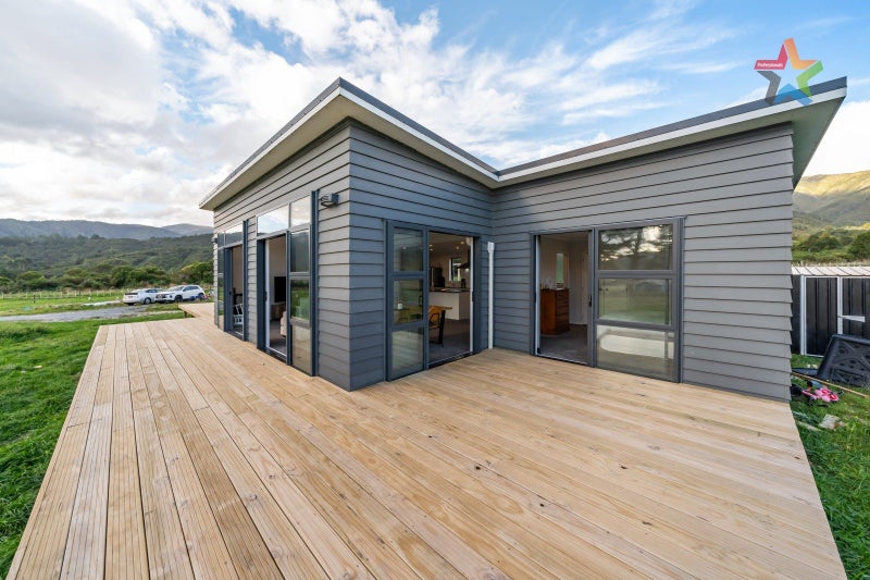 9 Turksma Lane, Kaitoke, Upper Hutt - Carousel 2
