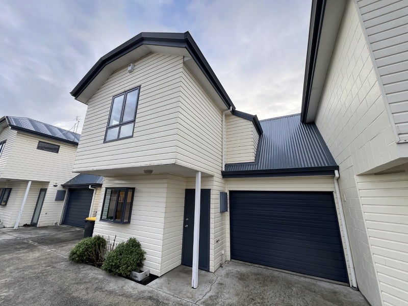 2/25 Braddon Street, Addington, Christchurch - Carousel 1