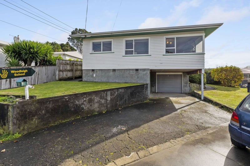 31 Elizabeth Place, Ferndale, New Plymouth - Carousel 2