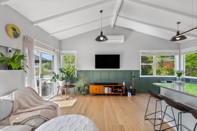 12 Laburnum Road, New Windsor, Auckland - Carousel 1