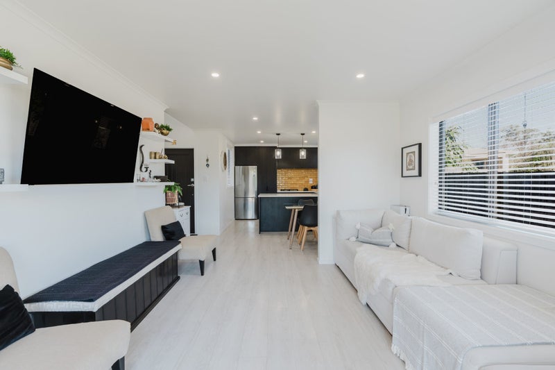 4/28 McKay Drive, Temple View, Hamilton - Carousel 1