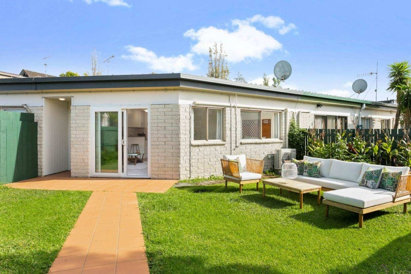 3/21 Houghton Street, Meadowbank, Auckland - Carousel 1