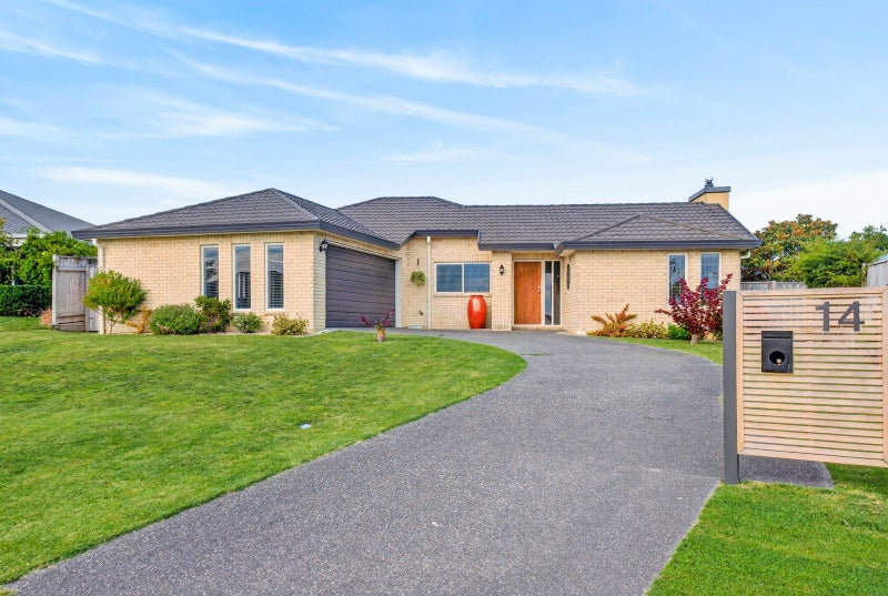 14 Fairview Place, Havelock North, Havelock North - Carousel 1