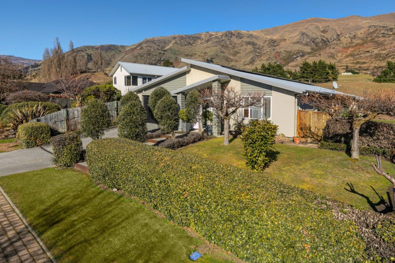 50 Kelliher Drive, Wanaka - Carousel 36