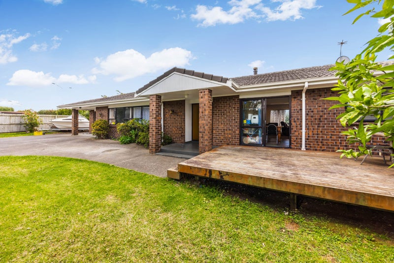 46 Barnhill Crescent, Pahurehure, Papakura - Carousel 2