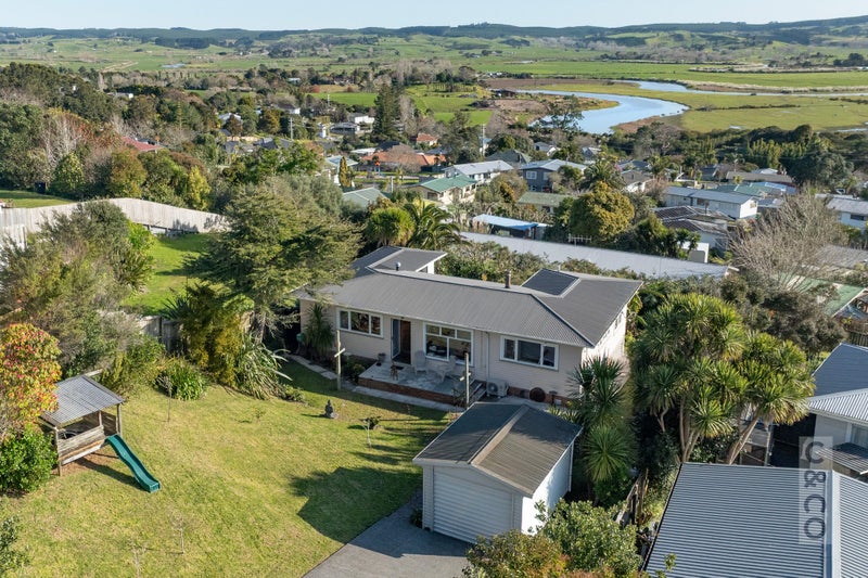 67 Garfield Road, Helensville, Helensville - Carousel 1