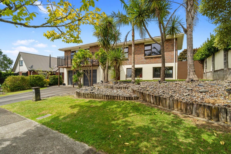 25 Ngaio Place, Pukete, Hamilton - Carousel 15