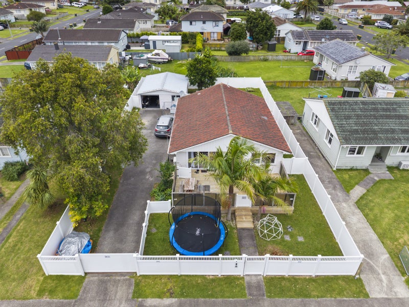 4 Corsair Crescent, Mangere, Auckland - Carousel 1