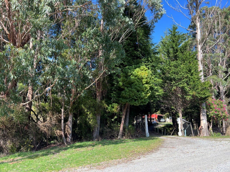 137 Clifton Road, Kaiata, Greymouth - Carousel 1