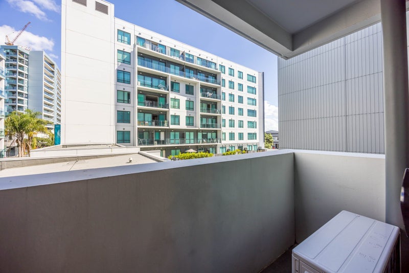 226/6 Dockside Lane, Auckland Central, Auckland - Carousel 2