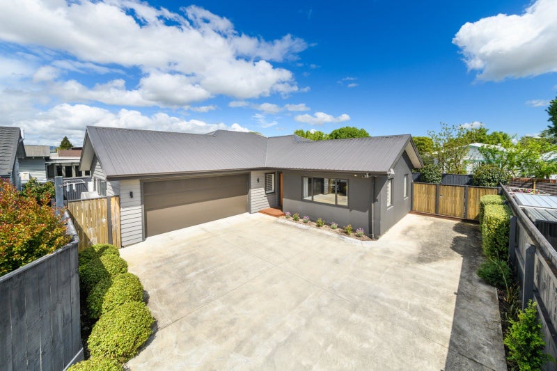 14A Colombo Street, Hokowhitu, Palmerston North - Carousel 1