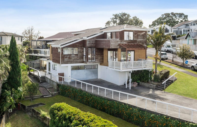88 Lagoon Way, West Harbour, Auckland - Carousel 1