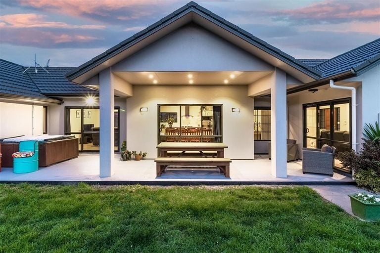 2 Fasham Lane, Huntington, Hamilton, Waikato - Carousel 2