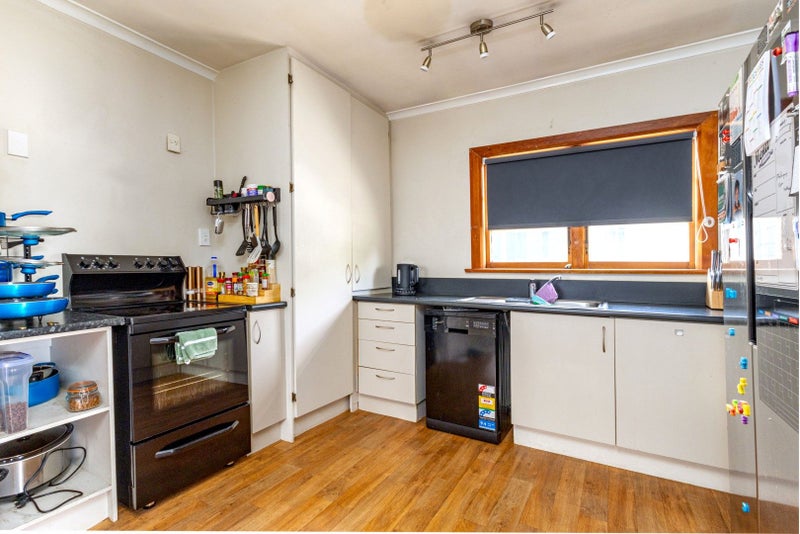 15 Allnatt Street, Temuka - Carousel 2