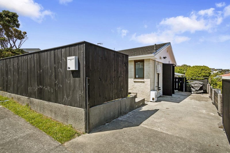 2A Laurel Grove, Maungaraki, Lower Hutt - Carousel 15