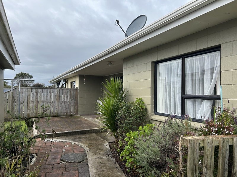 75A Romilly Street, Westport, Westport - Carousel 2